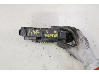 Блок предохранителей    Jeep Renegade    