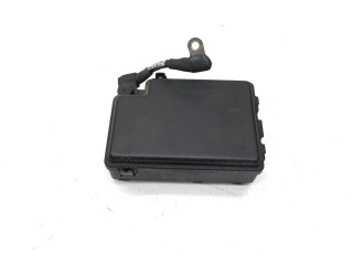 Блок предохранителей LNC2822BD Jaguar XJ X308