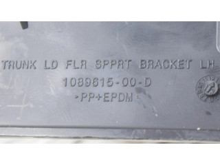 Другая деталь салона