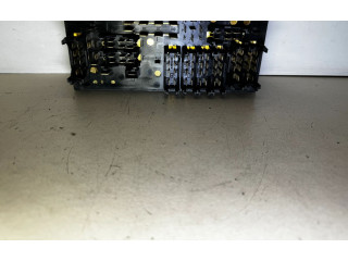 Pojistková skříňka 443941822A, 443941822 Audi 80 90 S2 B4 1993