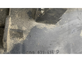 Другая деталь отсека двигателя