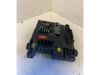 Блок предохранителей 8676391, 04W354 Volvo V70