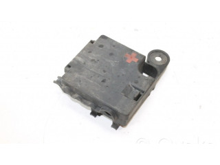 Узел подключения плюсовых проводов