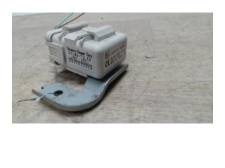 Блок управления центрального замка Suzuki Swift II  2010 - 2016 года       