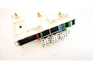 Pojistková skříňka 61138352968, 61.13-8352968 BMW 5 E39 1996