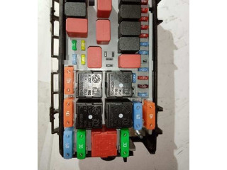   Pojistková skříňka 51775622ds   Fiat Punto (188) 1999