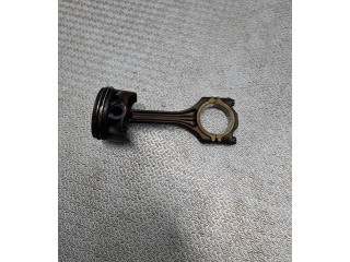  Поршень с шатуном    Audi A3 S3 8P  