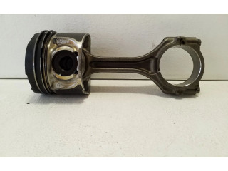 Поршень с шатуном 4n14 M174 Mitsubishi Outlander