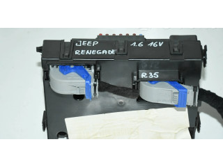 Блок предохранителей 00520780630 Jeep Renegade