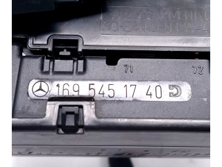 Блок предохранителей 1695451740, 169-545-17-40   Mercedes-Benz A W169    