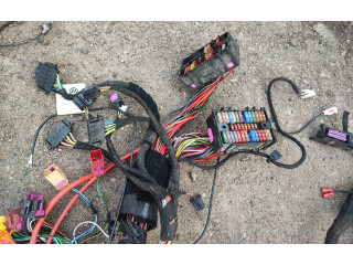 Pojistková skříňka 7H0971727F Volkswagen Transporter - Caravelle T5 2007