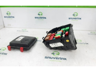 Блок предохранителей  9824510680   Peugeot 2008 II    