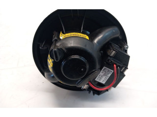 Вентилятор печки 1K1820015G Skoda Octavia Mk2 (1Z)