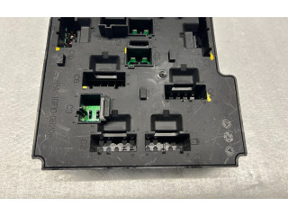 Блок предохранителей 31473570   Volvo XC90    