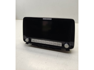 Радио/ проигрыватель CD/DVD / навигация