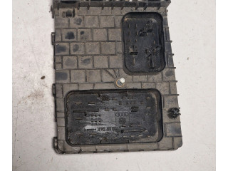 Блок предохранителей 1k0937124k, 77466011   Audi A3 S3 8P    