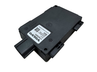 Датчик слепых зон 31665693 Volvo XC90