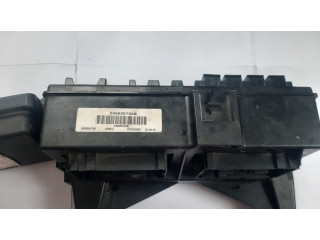 Блок предохранителей 04692073AB Jeep Grand Cherokee (WK)