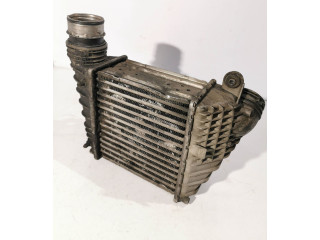 Интеркулер  1J0145803E, 862497V   Audi A3 S3 8L 
