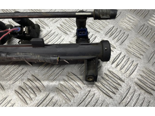 Топливная рампа 037133317N Volkswagen Golf III