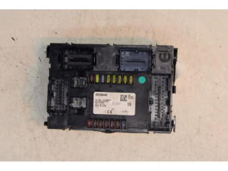 Блок предохранителей Jeep Renegade