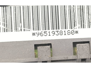 Блок предохранителей 9651938180   Citroen C8    