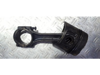 Píst j580020 Mitsubishi Pajero pro naftový motor 2.5