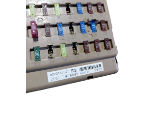 Pojistková skříňka 82201AJ000E2 Subaru Legacy 2008