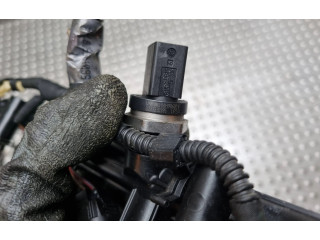 Топливная рампа 06L906031A   Audi A3 S3 8V  