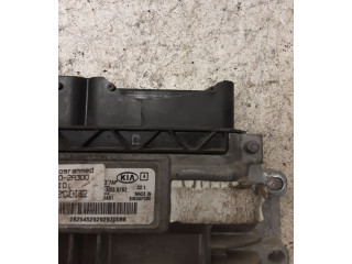 Блок управления впрыском 391302A300 KIA Venga