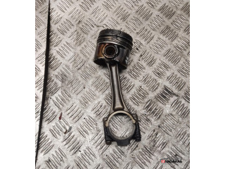  Поршень с шатуном    Volkswagen Golf VI  