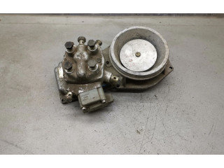 Топливная рампа 0438121011, 026133353 Audi 80 90 B3