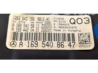 Панель приборов 1695408647, 1695404348   Mercedes-Benz A W169       