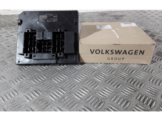 Блок комфорта 5Q0937084DQ Skoda Karoq