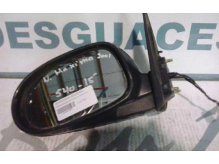 Zpětné zrcátko  Nissan Maxima     