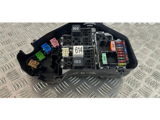 Pojistková skříňka 7L0937615 Porsche Cayenne (92A) 2011