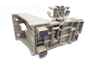 Pojistková skříňka 82201AG041 Subaru Legacy 2008