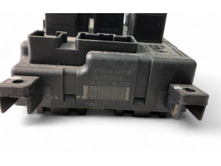 Блок предохранителей    518829106   Volvo V70