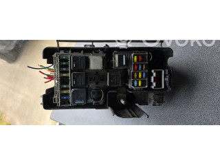 Блок предохранителей 01046408, 30797101   Volvo V70    