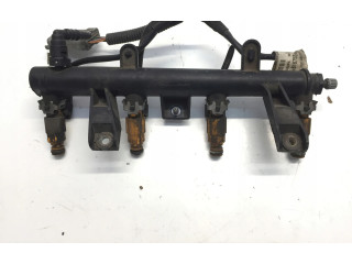 Топливная рампа 9655833580   Citroen C3  