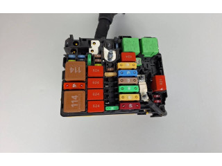 Блок предохранителей 9804848480 Peugeot 2008 II
