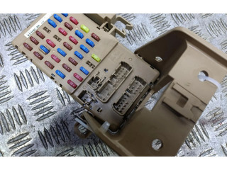 Блок предохранителей     Subaru Forester SF    