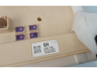 Pojistková skříňka 63586798 Toyota RAV 4 (XA50) 2018