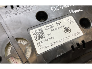 Панель приборов 5E0920951 Skoda Octavia Mk3 (5E)