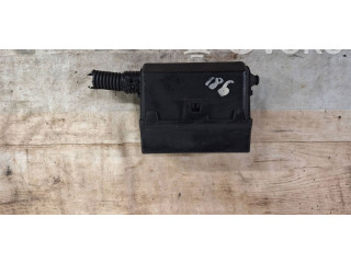 Блок предохранителей 24437030 Opel Meriva A