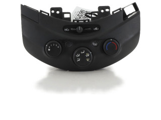 Блок управления климат-контролем 95979299, J0-7637M Chevrolet Spark