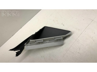 Другая деталь салона