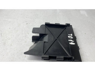 Крышка блока предохранителей 5Q0927165F Audi Q3 F3