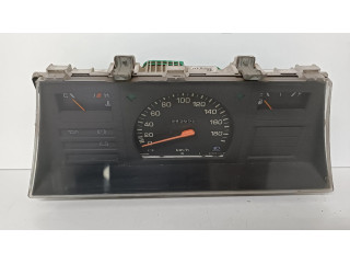 Přístrojová deska Toyota Starlet (P70) III 1986 83010-10610