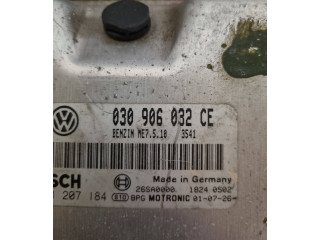 Блок управления двигателя 030906032CE, 18240502 Volkswagen Lupo